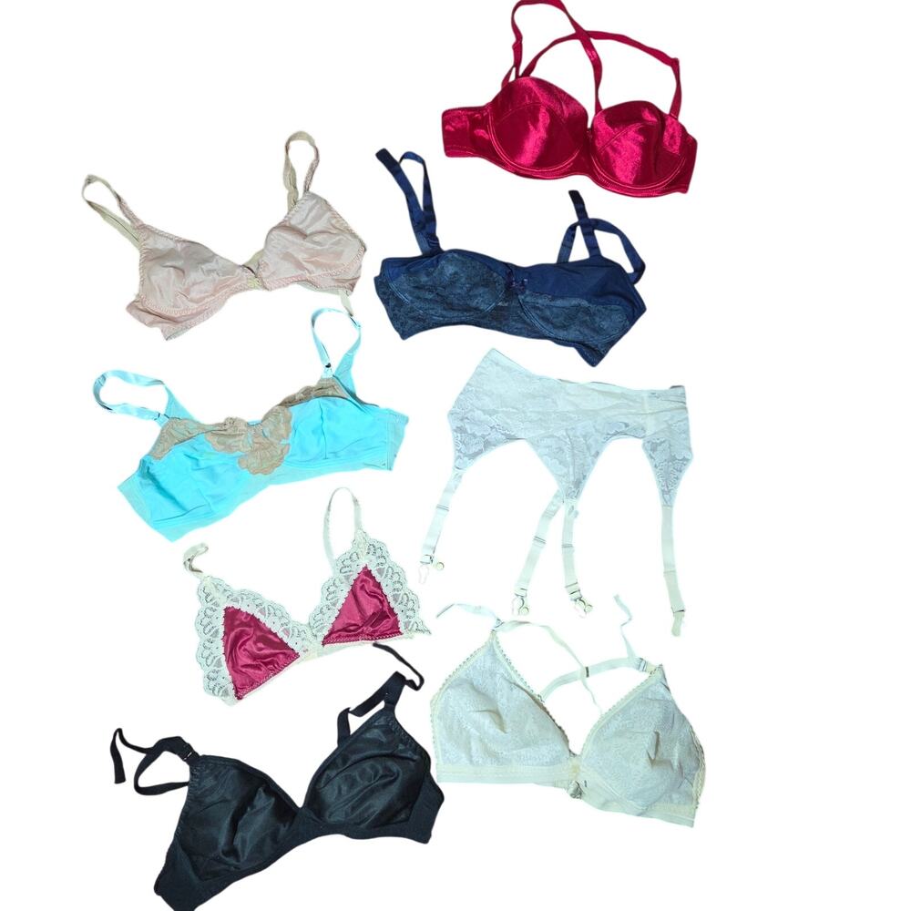 Bundle of 7 70's-80'svintage bras + garter belt Various Brands/Sizes Never Worn